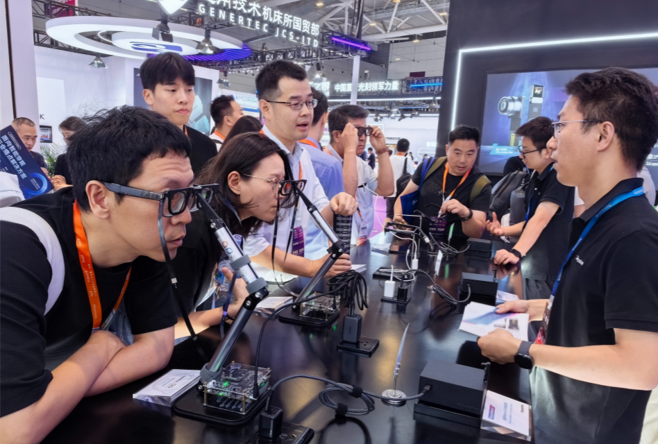 CIOE 2026｜Micro-LED微显示与光互联双轮驱动，镭昱加速多元应用落地